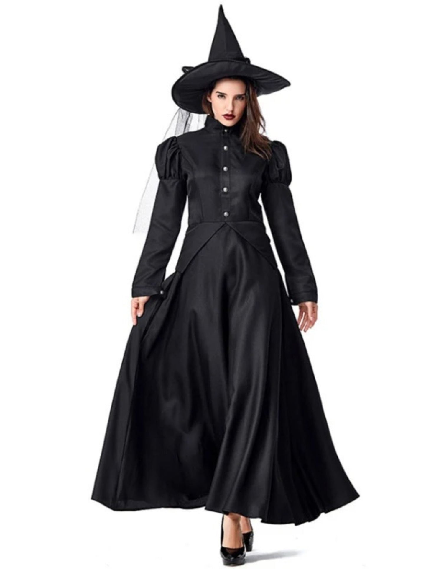 Hexenkostüm in Bewegung – Kleid schwingt beim Gehen