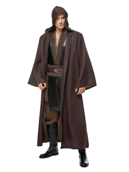 Person in Jedi-Kleidung, leicht seitlich gedreht